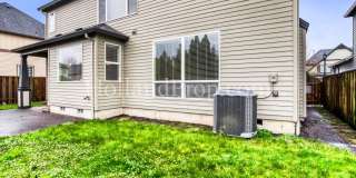 Gorgeous Single-Family Home with Central A/C! Gallery 29