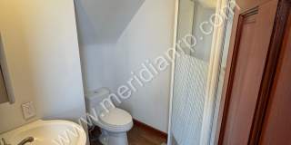 2403 North Clinton Street Gallery 9