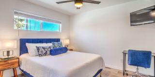 Vibrant, fully-furnished home near downtown with modern updates, pool & spa with flexible stay options! Gallery 35