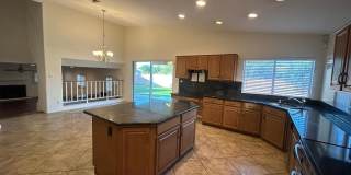 2713 E Verbena Drive Gallery 32