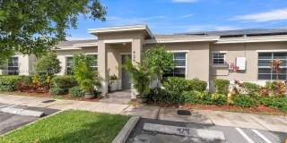 424 NE 4th Ave Gallery 12