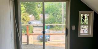 Studio Apartment for Rent – Steps from MSU! Gallery 1