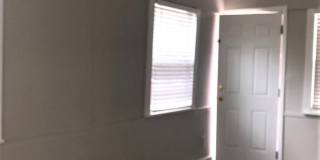 Historic Sanford Second Floor 1BR/1BA Apartment Available Now! Gallery 4