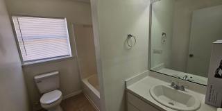 * COMING SOON *   NICE!  3 BED / 2 BATH / 1 CAR GARAGE (1/2 DUPLEX) LEESBURG Gallery 9