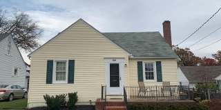 205 TWIN OAKS RD Gallery 1