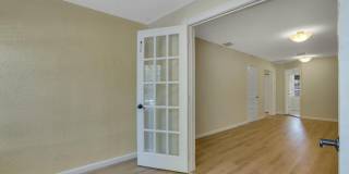 326 SE 1st Avenue Gallery 4