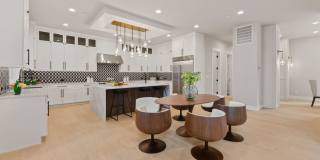 Luxury Bellevue Estate in Prestigious Bridle Trails For Rent Gallery 6