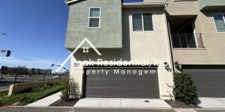 Wonderful 3bd/2.5ba North Natomas Townhouse Gallery 1