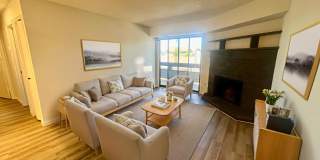 **$500 Move in Special**  Updated Spacious 1 bed/1 bath in Aurora Gallery 22