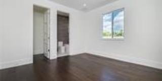 1617 NE 8th Street Gallery 23