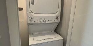 837-2A West Barry Ave. Gallery 3