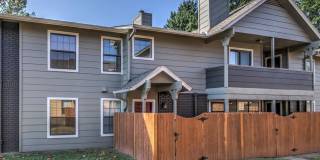 2 Bed / 1 Bath Condo South Tulsa Gallery 1