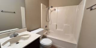 Great 3 bedroom in Killeen with washer and dryer connections and brand new carpet. Gallery 18