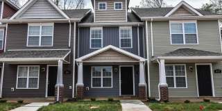 Two Bedroom in Governor's Crossing! Two Bedroom in Governor's Crossing! Gallery 1