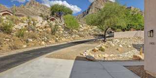 Desert Luxury Living in a Gated Community with Stunning Mountain Views! Desert Luxury Living in a Gated Community with Stunning Mountain Views! Gallery 6