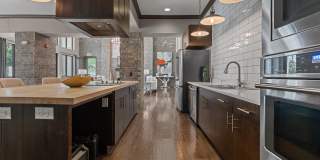 Riverhouse Gallery 26