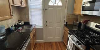 2253 W. Rosemont, Gallery 7