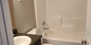 2207 Strand Gallery 6