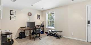 1048 Sparrow Way Gallery 6