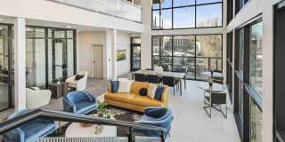 Solis Midtown Gallery 30