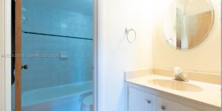 430 Commodore Dr Gallery 46