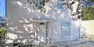 Canyon Lake Upstairs 1/1 — Remodeled, Deck + Hill Country Scenery Gallery 11