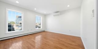 237 North St Gallery 10