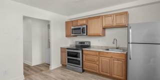 Lovely 3 Bedroom 2 Bathroom Rowhome for Rent Gallery 1