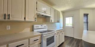 HUD / SECTION 8 ACCEPTED - RENT SPECIAL - AVAILABLE NOW! HUD / SECTION 8 ACCEPTED - RENT SPECIAL - AVAILABLE NOW! Gallery 4