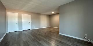 Tarzana Five Apartments Gallery 20