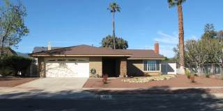 4 Bedroom 2 Bathroom Pool Home in Corona! Gallery 1