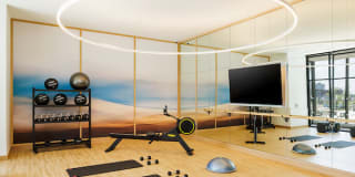 Haus25 Gallery 50