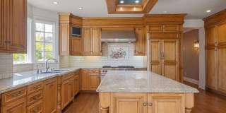 1562 Arundle Place Gallery 1