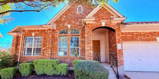 Amazing single story home with a quiet pool on a cul-de-sac! Gallery 1