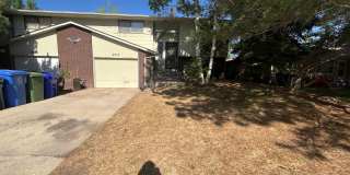Adorable Duplex Unit in Northwest Loveland Gallery 3