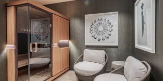 The Hudson Gallery 16