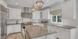 2107 3rd Avenue Gallery 11