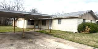 Duplex - 2 bedroom 1 bath Gallery 2