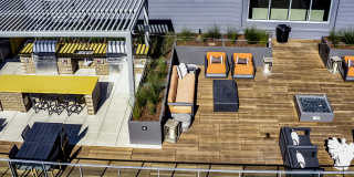 Capitol Towers – Luxury Midrise Gallery 27