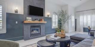 The Atlas Gallery 13