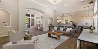 Sterling Oaks Luxury Apartments Gallery 3
