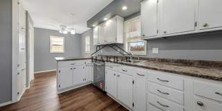 Pet-Friendly 3-Bedroom Gem in Prime Rochester Location Gallery 1
