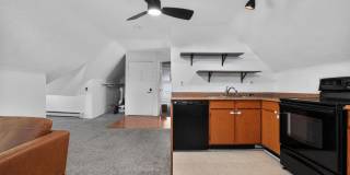 Charming 1-Bedroom Attic Apartment in the Heart of City Park West Gallery 8