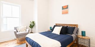 75 HENRY Street Gallery 12