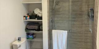 Nice 2 Bedroom in Trendy Lawrenceville Gallery 9