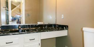 1330 N La Salle Dr Gallery 10