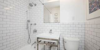 195 Willoughby Ave Gallery 1