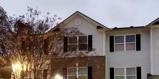 Open House on Spacious Condo Gallery 1