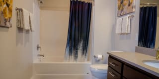 One Glenn Place Gallery 7