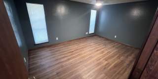 Charming 3BR Duplex in Midwest City Gallery 7